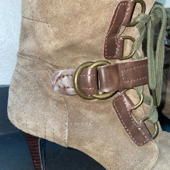 Nine West Scorpion Heeled Boots - Olive Green Suede - Size 6 - Picture 8 of 14